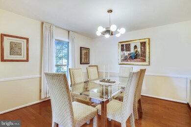 12416 Willow Green Ct, Potomac, MD 20854 - photo 6