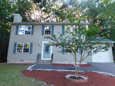 1109 Hunters Woods Dr, East Stroudsburg, PA 18301 - photo 4