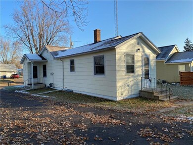 112 E Gates St, Rice Lake, WI 54868 - photo 2