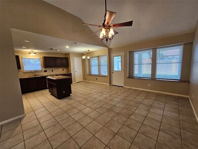 1516 Regency Ct, Friendswood, TX 77546 - photo 6