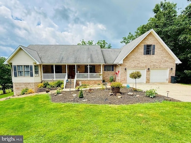 137 Elm St, Franklin, WV 26807 - photo 2