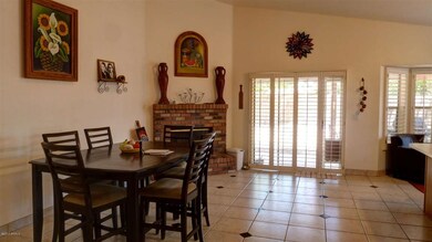 4 - Kitchen