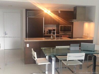 Icon Brickell Tower 3 unit 1903, Miami, FL 33131 - photo 2