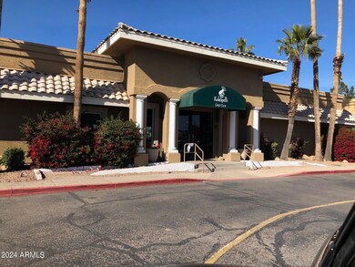 Club House L