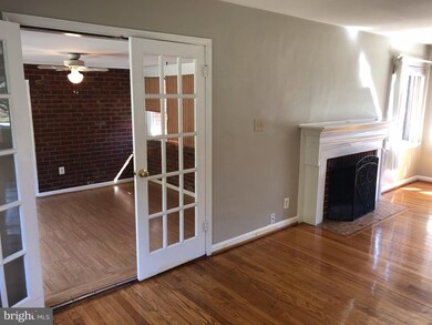 1112 Lyndale Dr, Alexandria, VA 22308 - photo 7