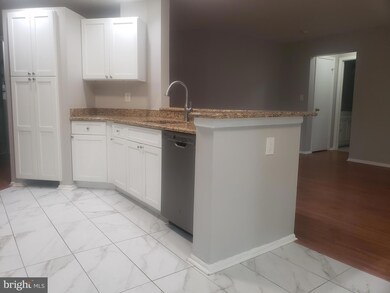 5032 Beech Ct, Monmouth Junction, NJ 08852 - photo 4