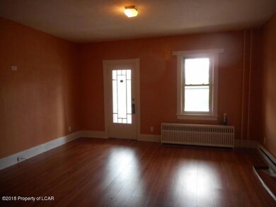 921 E Diamond Ave, Hazleton, PA 18201 - photo 2