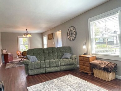 107 W Pioneer Ave, Shenandoah, IA 51601 - photo 7