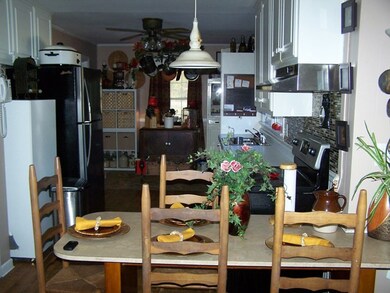 Breakfast area and Kitchen