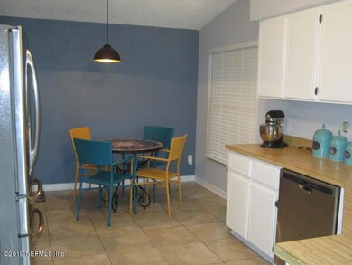 8133 Corky Ln, Jacksonville, FL 32244 - photo 7