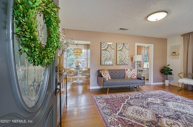 Welcome Home to Bungalow on Redwood