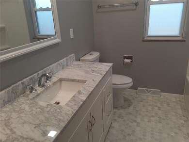 7225 W Main St, Maryville, IL 62062 - photo 7