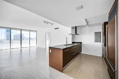 Icon Brickell Tower 2 unit 4903, Miami, FL 33131 - photo 4