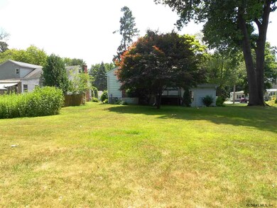 18 Bayberry Rd, Schenectady, NY 12306 - photo 7