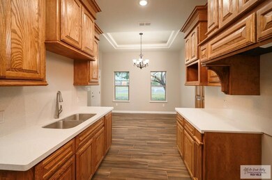 714 E Lincoln St, Weslaco, TX 78599 - photo 7