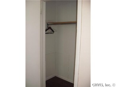 Master Bedroom Walk in Closet