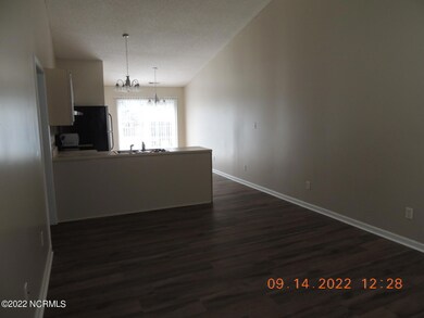 107 Croatan Ct, Jacksonville, NC 28546 - photo 3