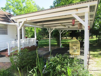 621 Norton Rd, Laurel, MS 39443 - photo 3