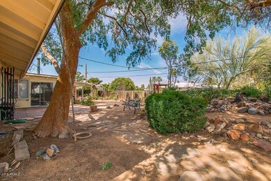 05-Desert Hills Exterior