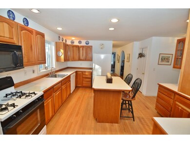 31 Queenswood Rd, New London, NH 03257 - photo 3