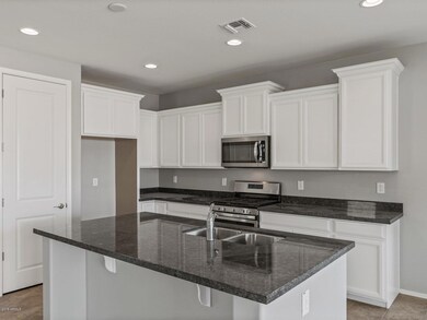 009_Kitchen