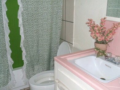 Bath on second unit