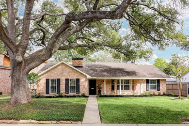 12418 Perthshire Rd, Houston, TX 77024 - photo 2