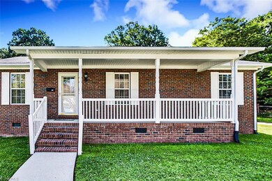 933 Macon St, Asheboro, NC 27203 - photo 2