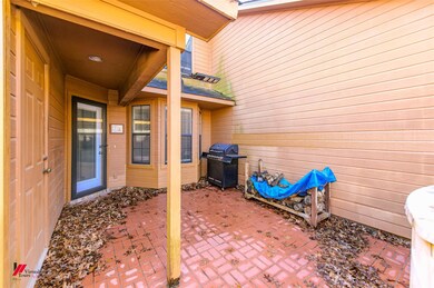 View of patio / terrace with area for grilling