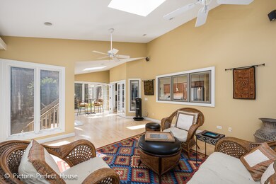 2308 Comstock Ln, Naperville, IL 60564 - photo 2