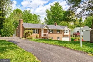 6732 Montour Dr, Falls Church, VA 22043 - photo 3