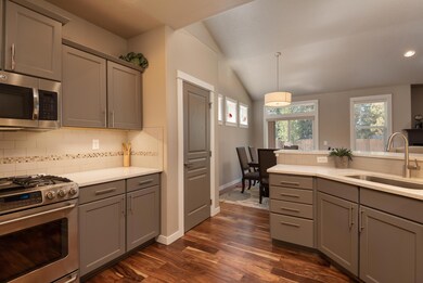 20224 Brumby Ln, Bend, OR 97701 - photo 4