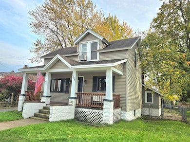 109 W Grove St, Kawkawlin, MI 48631 - photo 2