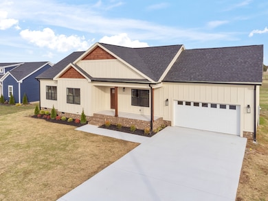 88 Castle St, McMinnville, TN 37110 - photo 2