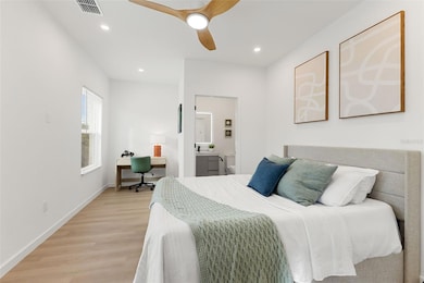 2108 4th St S, St. Petersburg, FL 33705 - photo 3