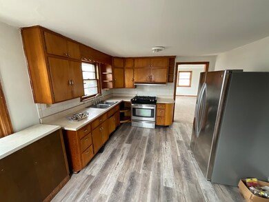 1115 W 3rd St, Anderson, IN 46016 - photo 4