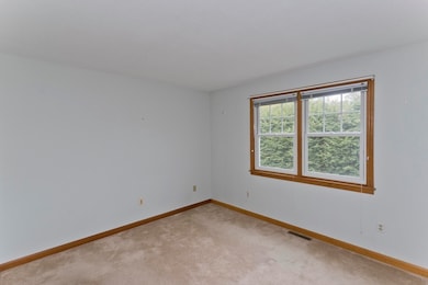 86 Beveridge Blvd, Westfield, MA 01085 - photo 3