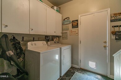 10094thStSW_00020