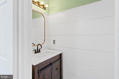 1135 Ingate Rd, Halethorpe, MD 21227 - photo 7