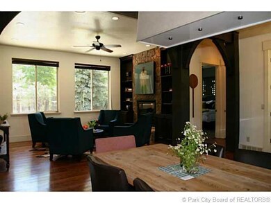 Den/Family/Great Room.