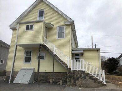 16 Pearl St unit 2nd Floor, Westerly, RI 02891 - photo 2