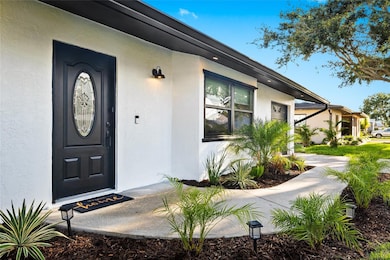 1311 Cypress Ave, Venice, FL 34285 - photo 4