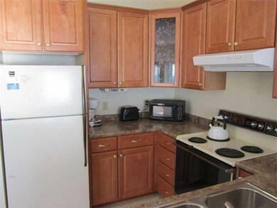 1 Cleaves St unit 607, Old Orchard Beach, ME 04064 - photo 4