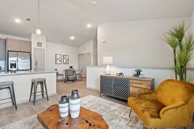 1101 Halsey Dr unit 126, Leander, TX 78641 - photo 5