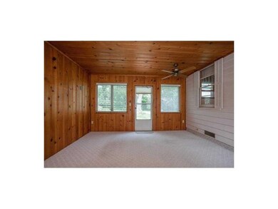 3-Seasons Porch/Room.