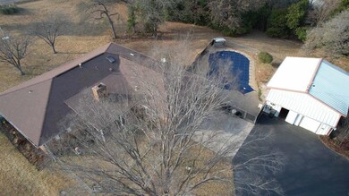 228 De la Cruz St, Weatherford, TX 76085 - photo 2