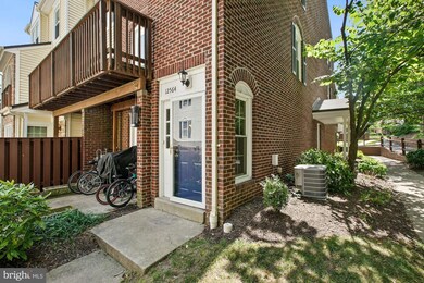 12564 Kempston Ln unit 8-88, Woodbridge, VA 22192 - photo 2