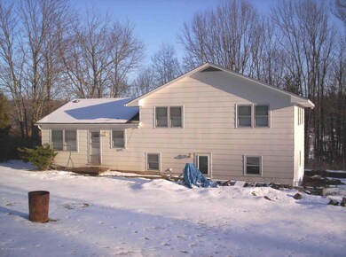 23 Cliff St, Harveys Lake, PA 18618 - photo 2