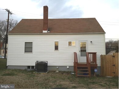 5107 N Englewood Dr, Hyattsville, MD 20785 - photo 4