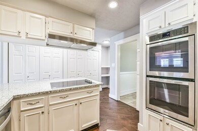 506 W Castle Harbour Dr, Friendswood, TX 77546 - photo 5